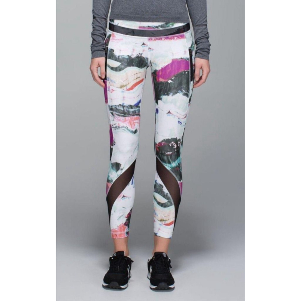 LULULEMON Luxtreme Speed‎ in Pigment Wave Leggings 8 Multicolor Abstract 143